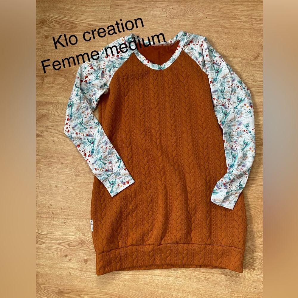 ❤️3/30 Orange tunic with Pocahontas Sleeves